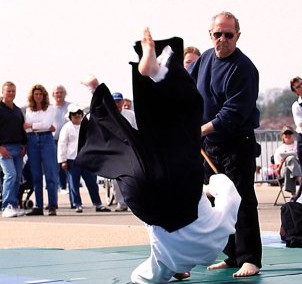 04_Festival Demonstration 2002_01