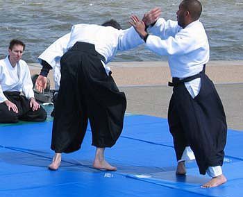05_Festival Demonstration 2004_01