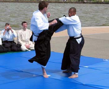 05_Festival Demonstration 2004_09